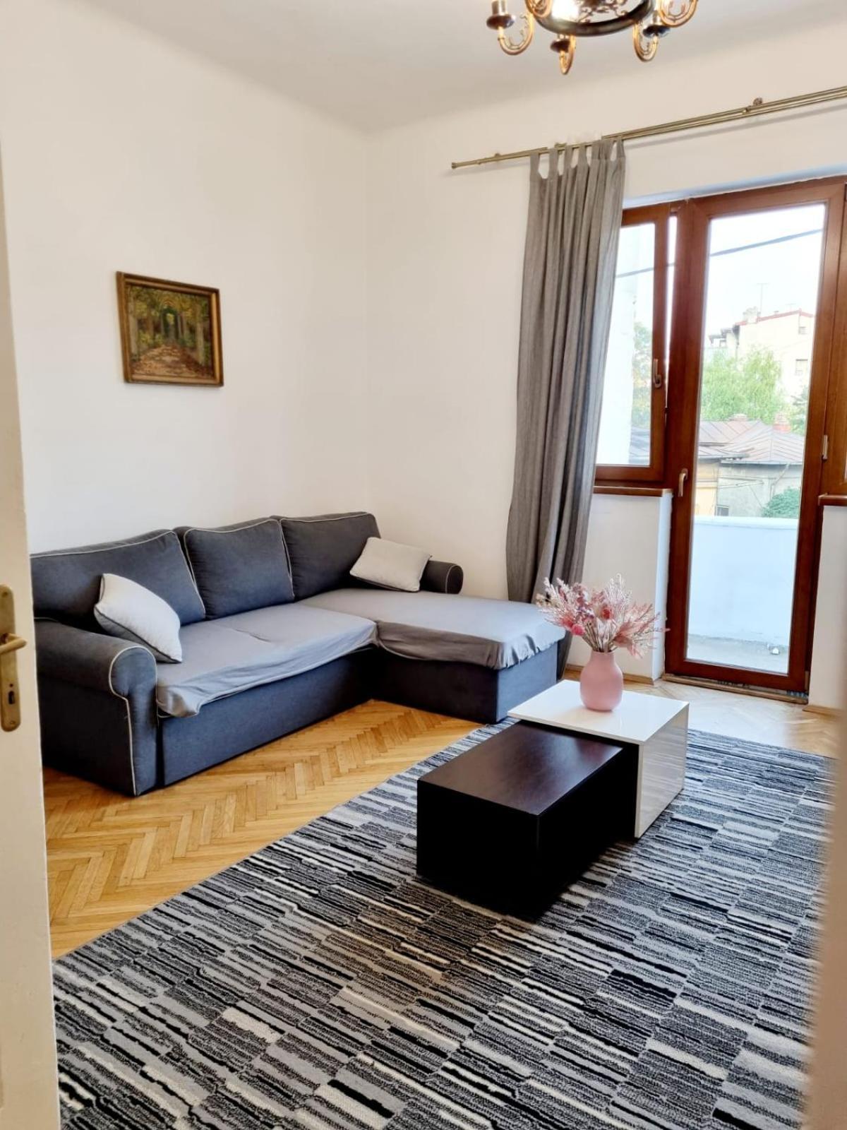 Cozy Apartment Near City Center Bukareszt Zewnętrze zdjęcie