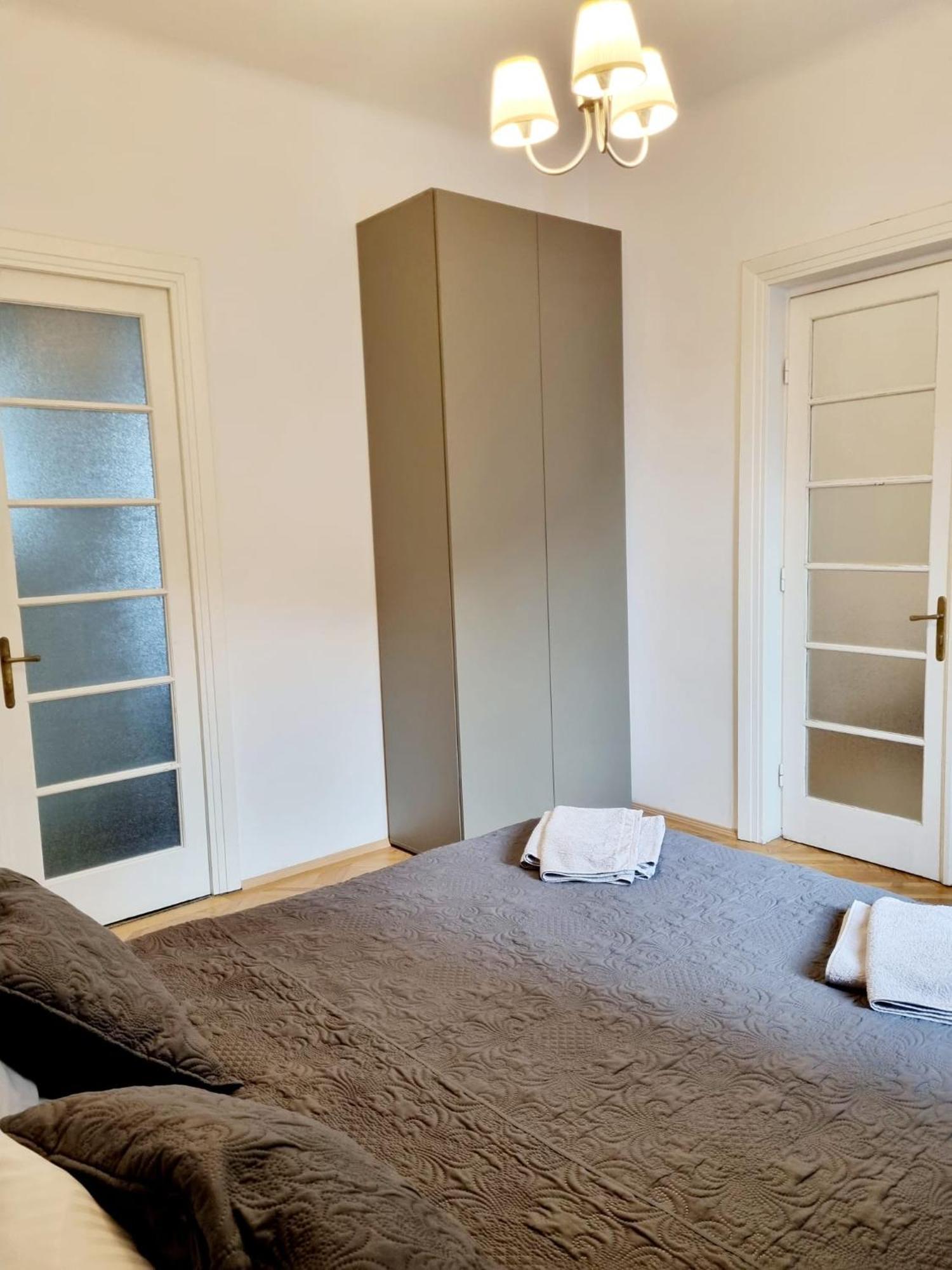 Cozy Apartment Near City Center Bukareszt Zewnętrze zdjęcie